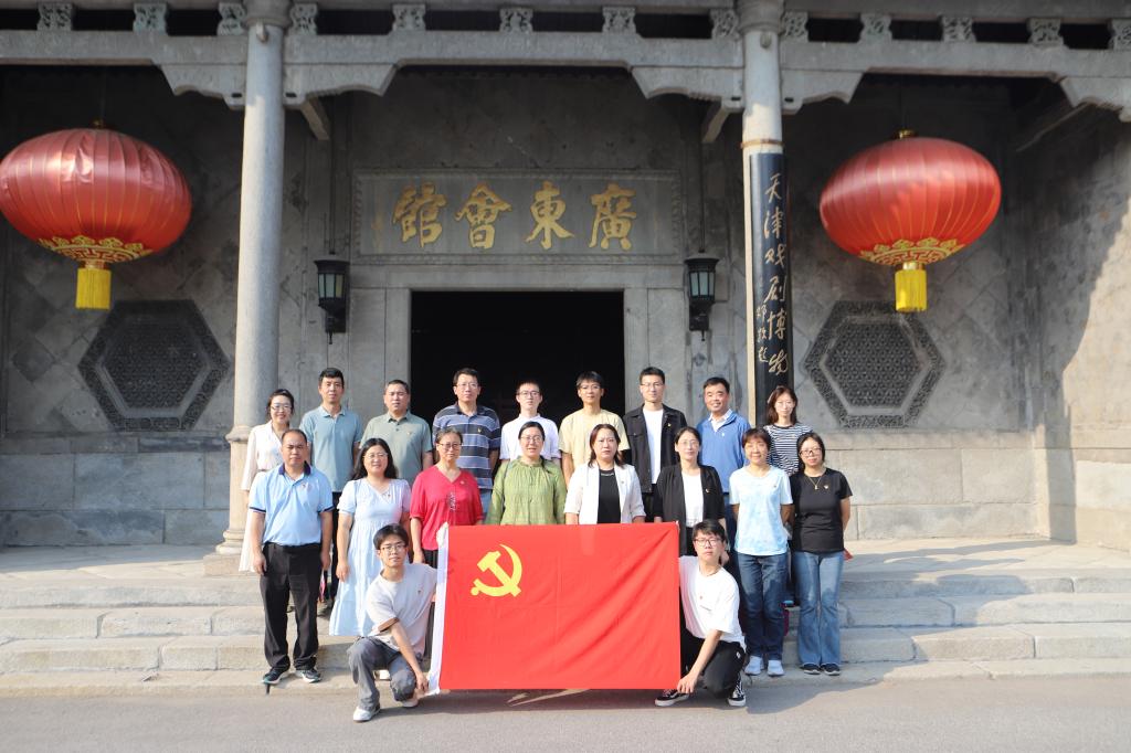 机械工程学院开展的这堂沉浸式党课走“新”更入“心”